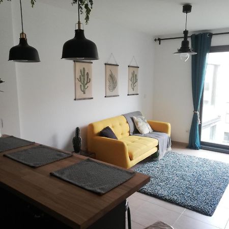 Pintoresco Piso A 5 Min De La Playa Wifi/Netflix 아레스 외부 사진
