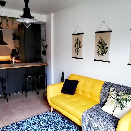 Pintoresco Piso A 5 Min De La Playa Wifi/Netflix 아레스 외부 사진