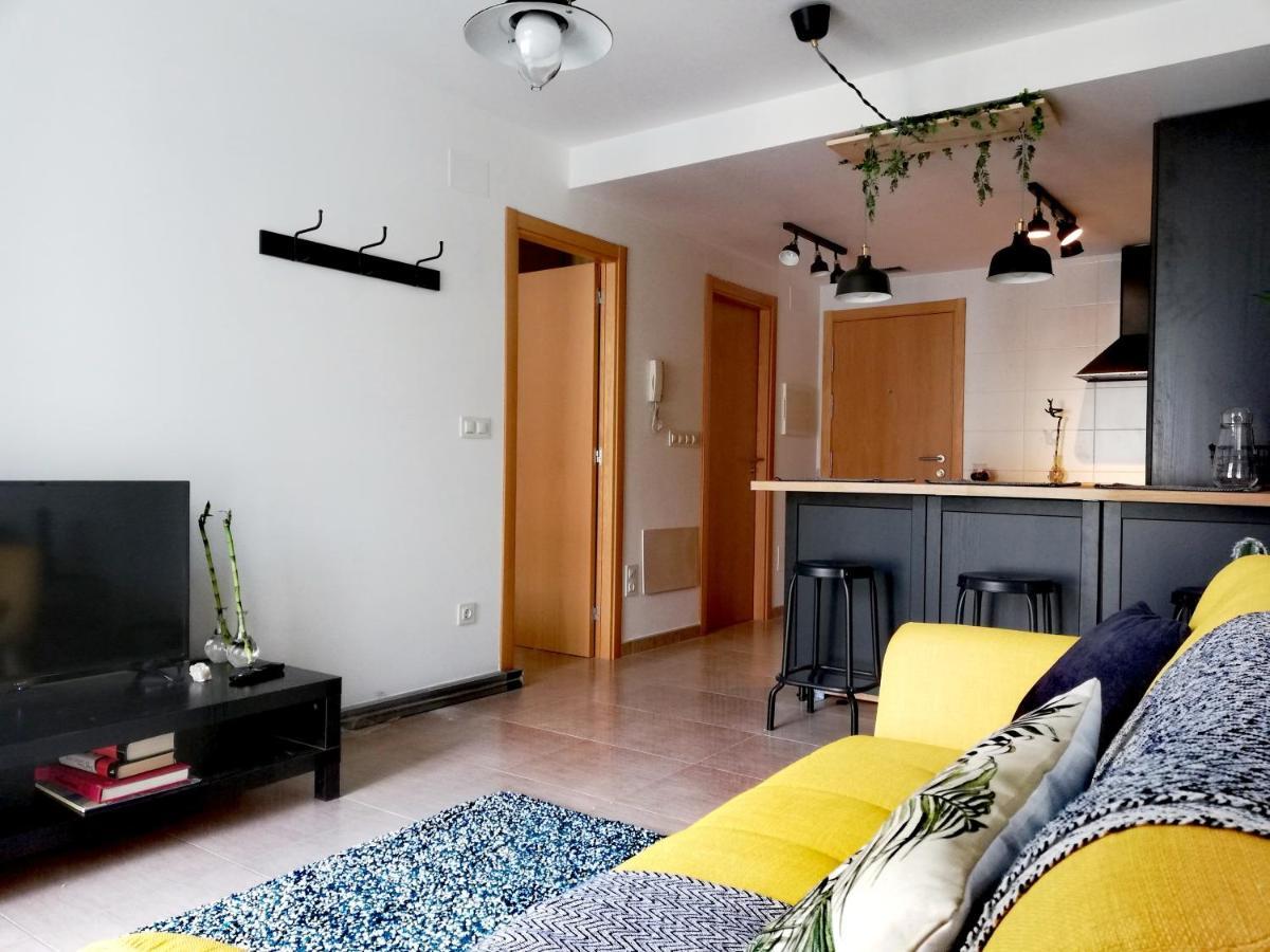 Pintoresco Piso A 5 Min De La Playa Wifi/Netflix 아레스 외부 사진